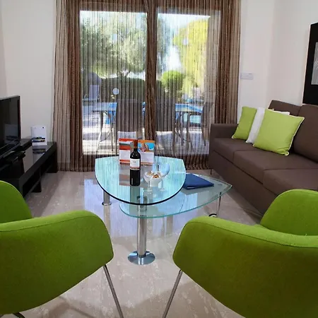 Villa Aphrodite Hills Junior Junior J009 Air Conditioning Private Pool 3 Bedrooms P *